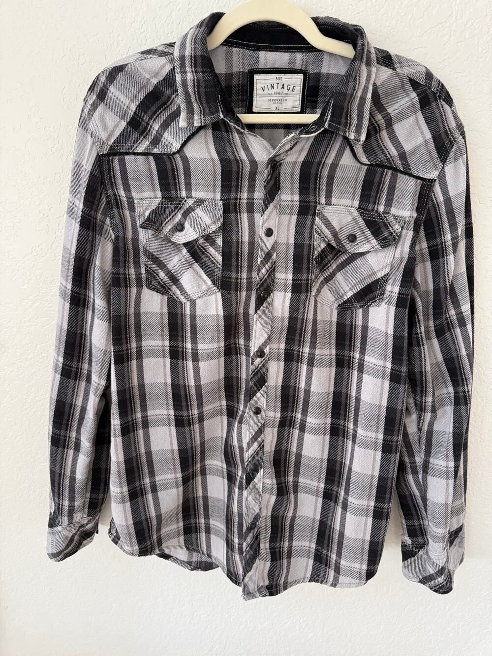 BKE Vintage 1967 Mens XL Plaid Western Black Metal Snap Shirt Black Gray